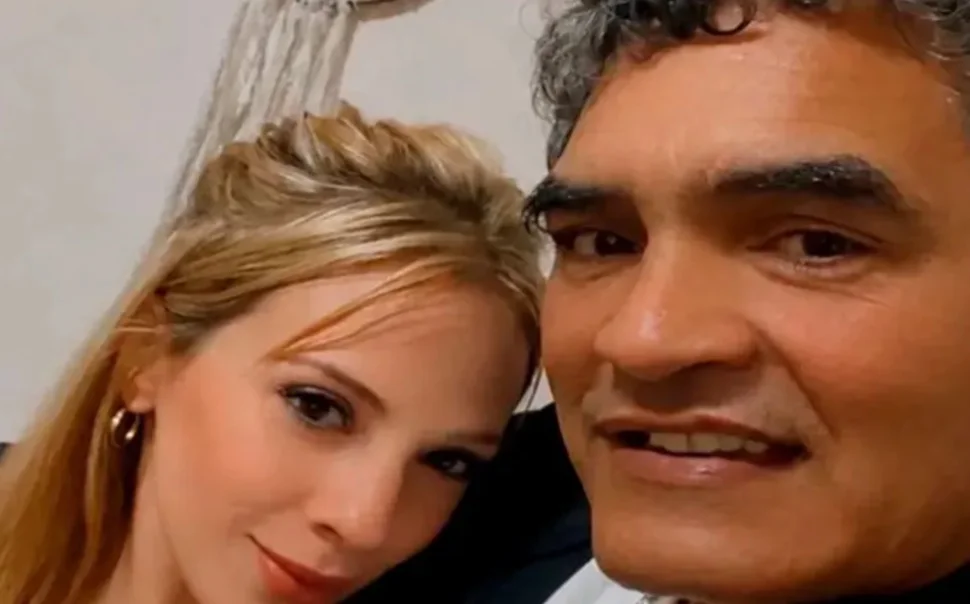 Roña Castro y su novia