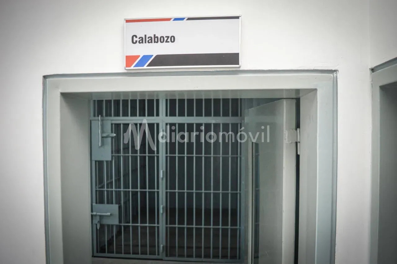 policia calabozo preso comisaría