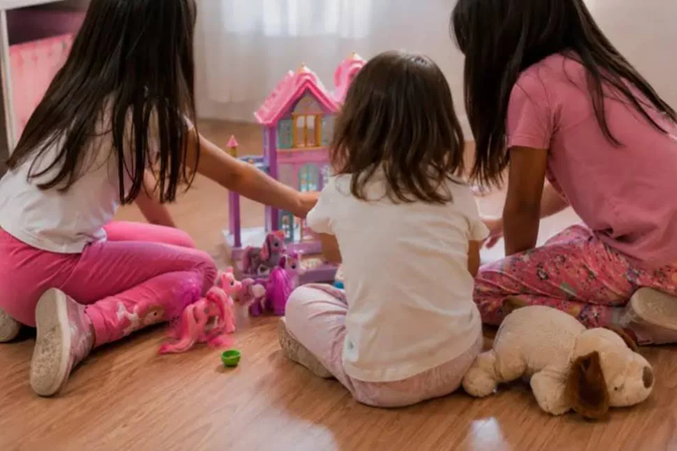 Hermanas adopción