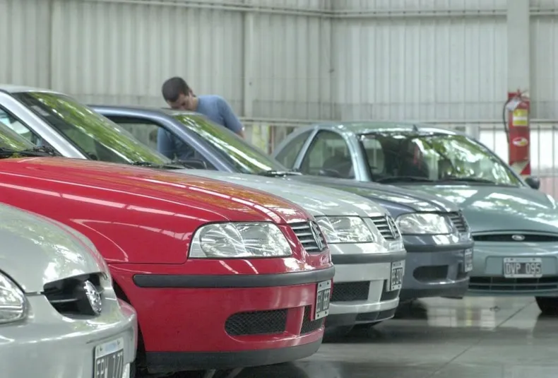 autos-usados-concesionaria-venta.jpg