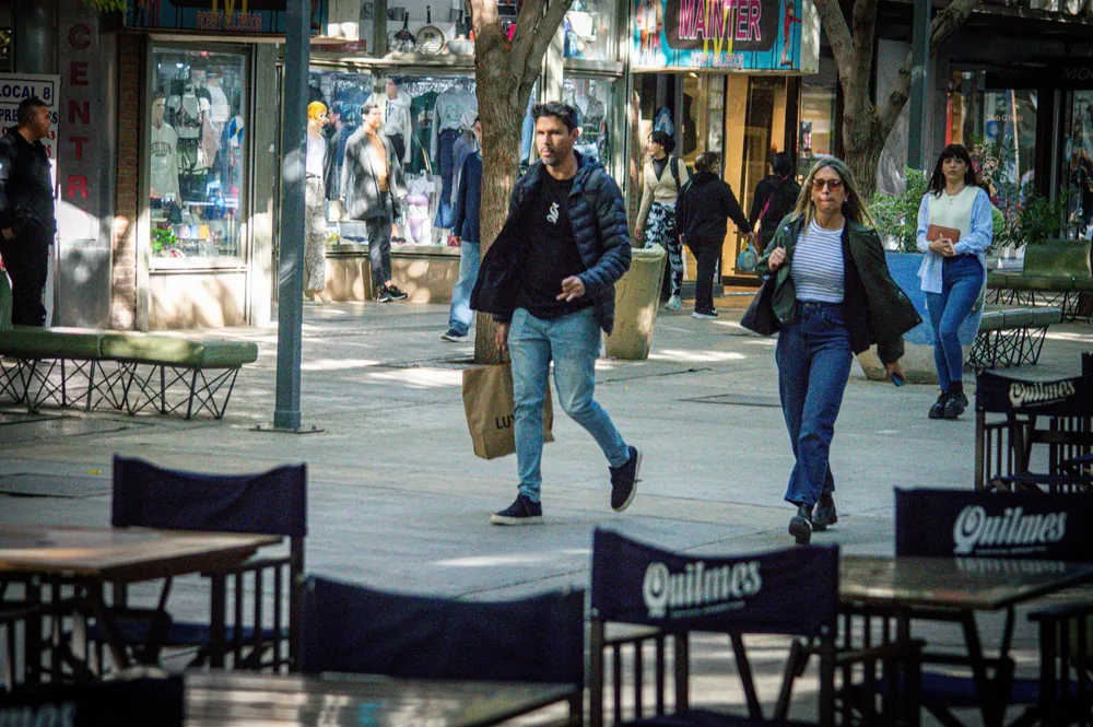 frio comercio compras peatonal