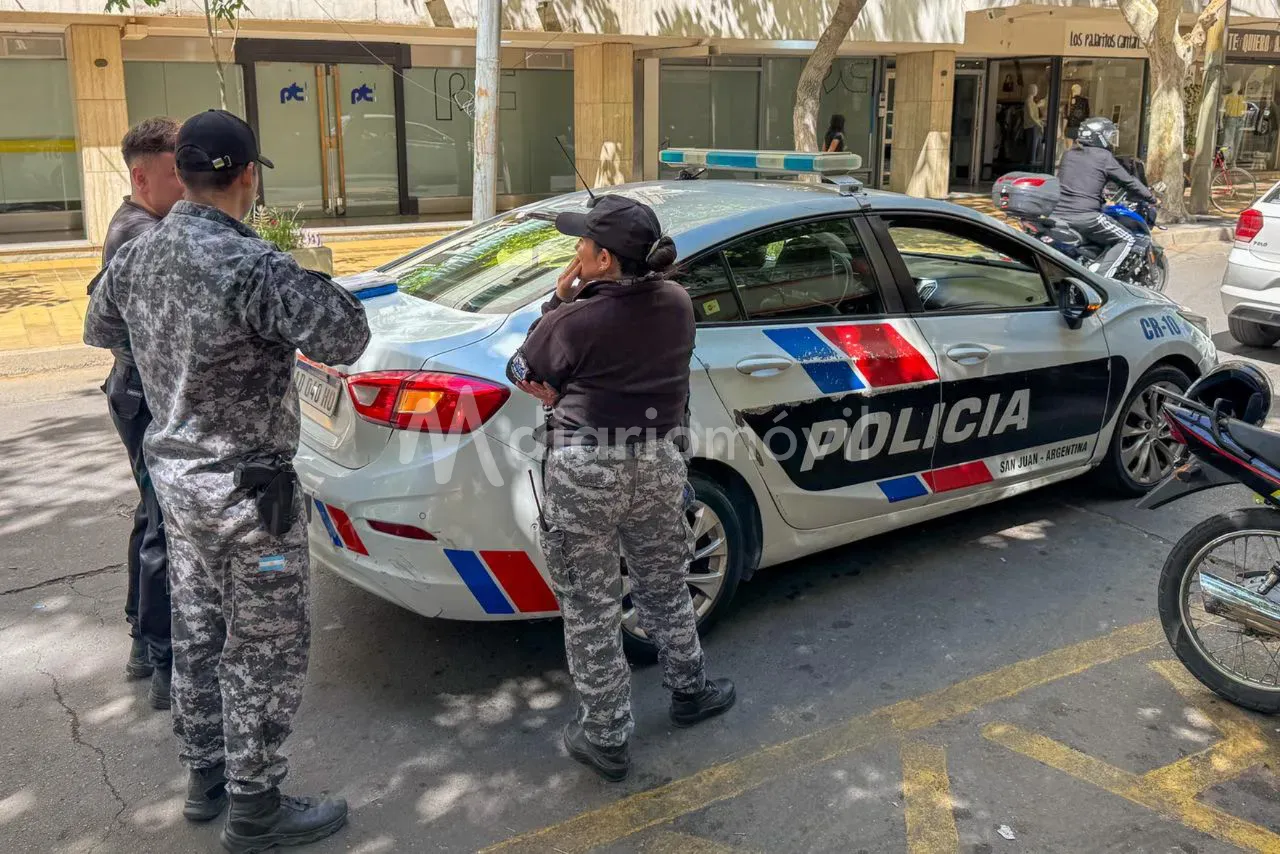 patrullero policia operativo centro robo