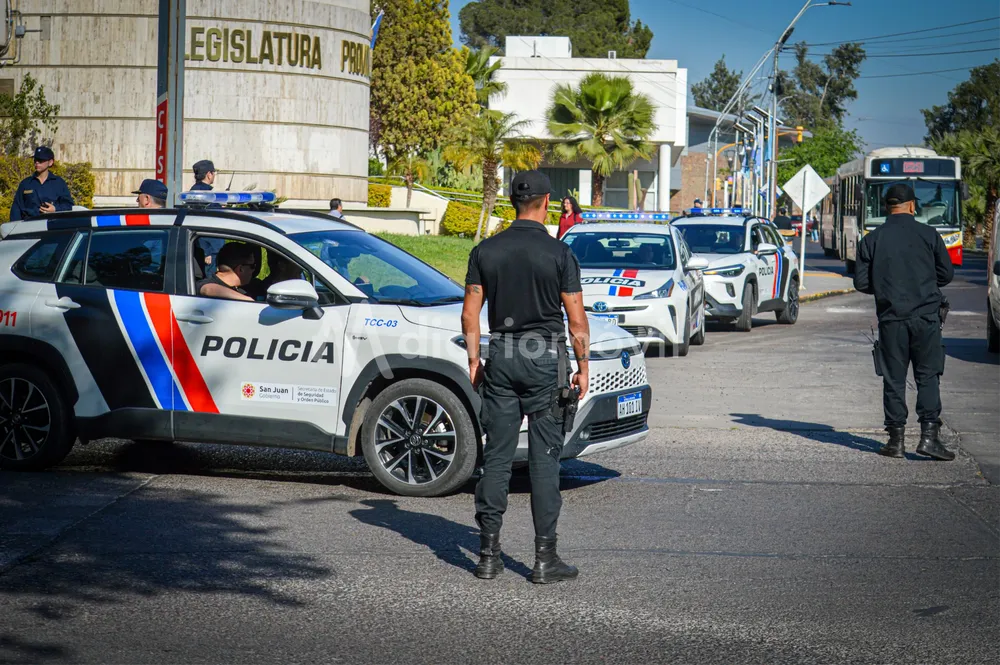 patrulleros policias parque centro civico operativos verano primavera 21 de septiembre (3)