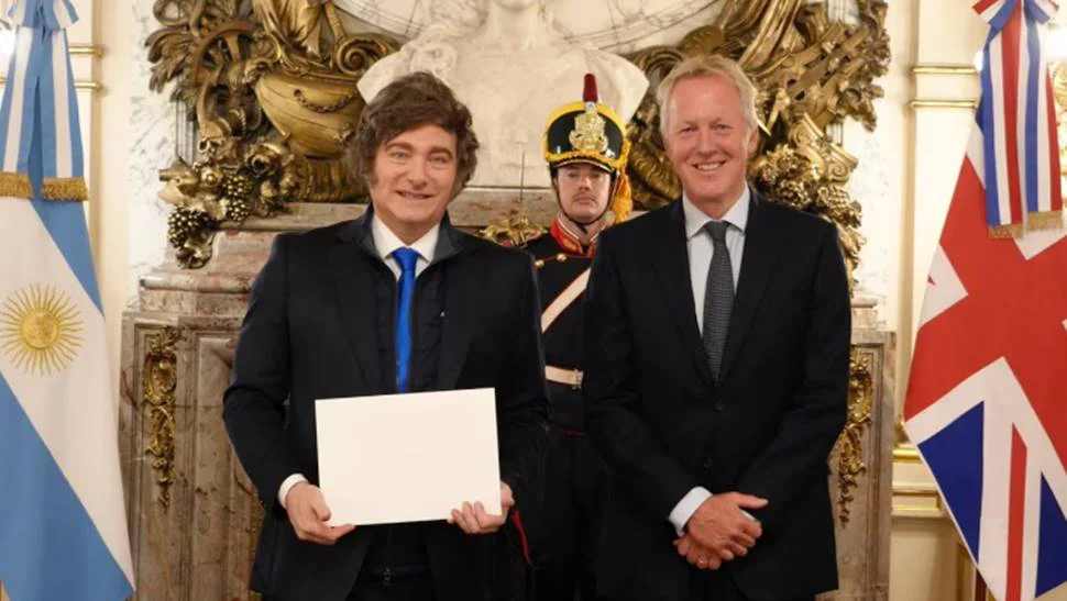 Milei y embajador británico