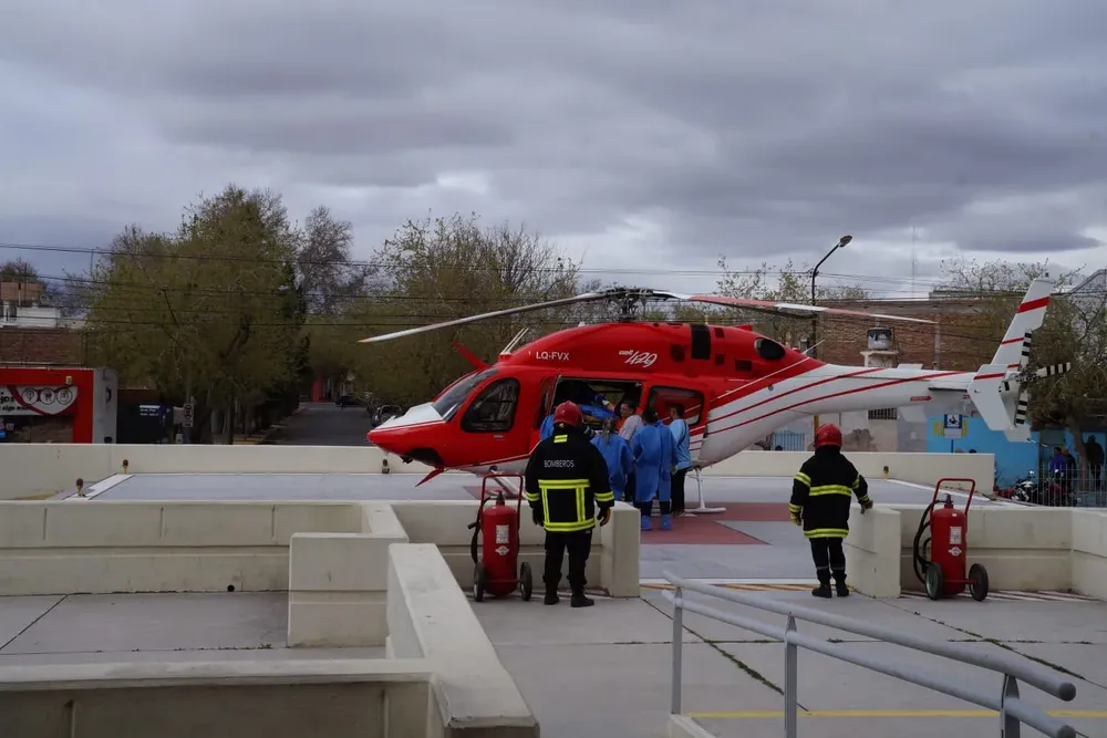 helicoptero hospital 4877