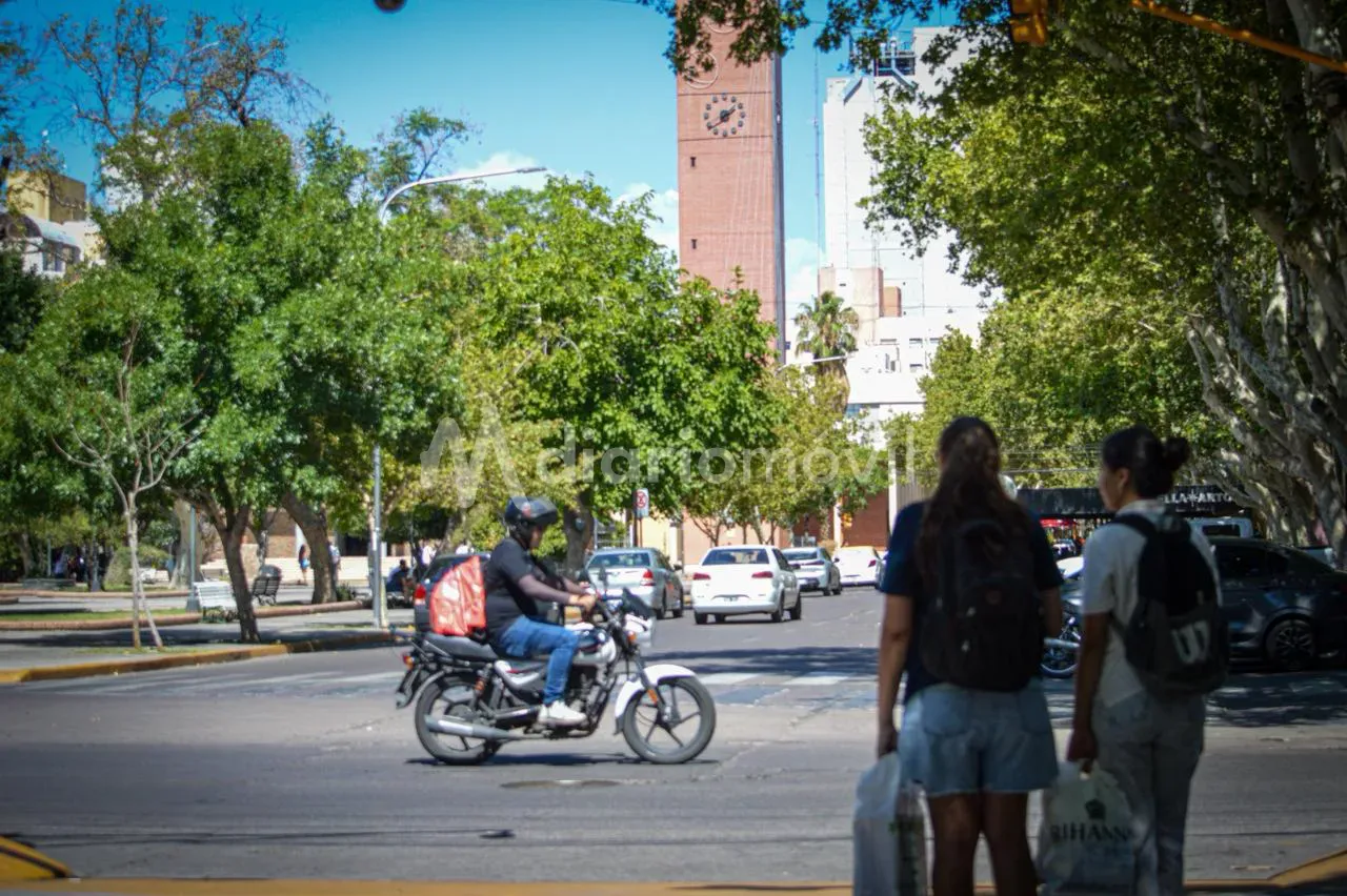 comercio compras navidad plaza 25 campanil ciudad