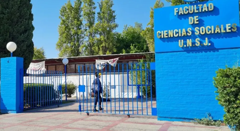 UNSJ FACSO Facultad de Ciencias Sociales