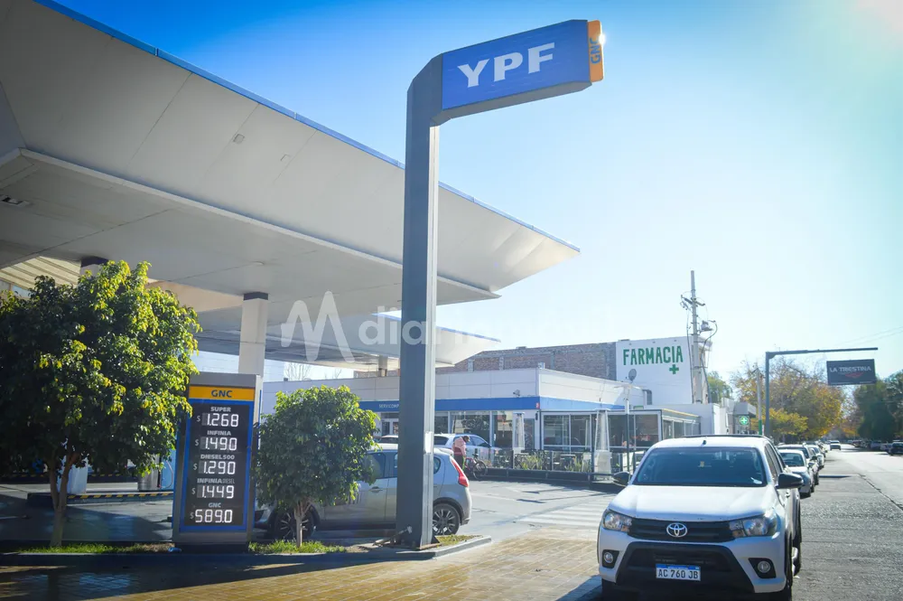 YPF nafta combustible